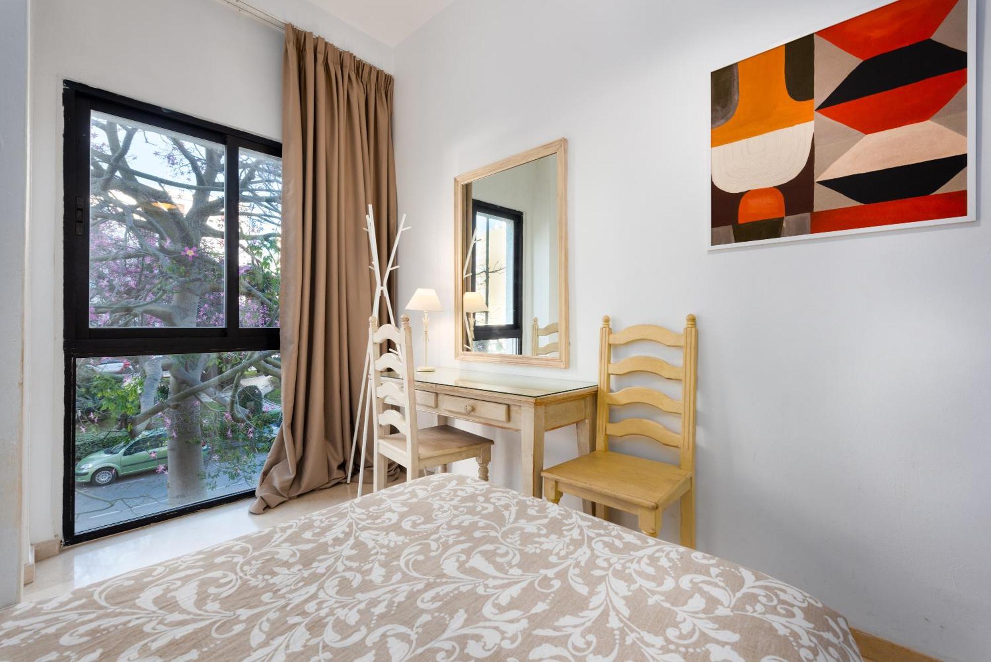 2 Bed Sea View In Skol Appartement Marbella